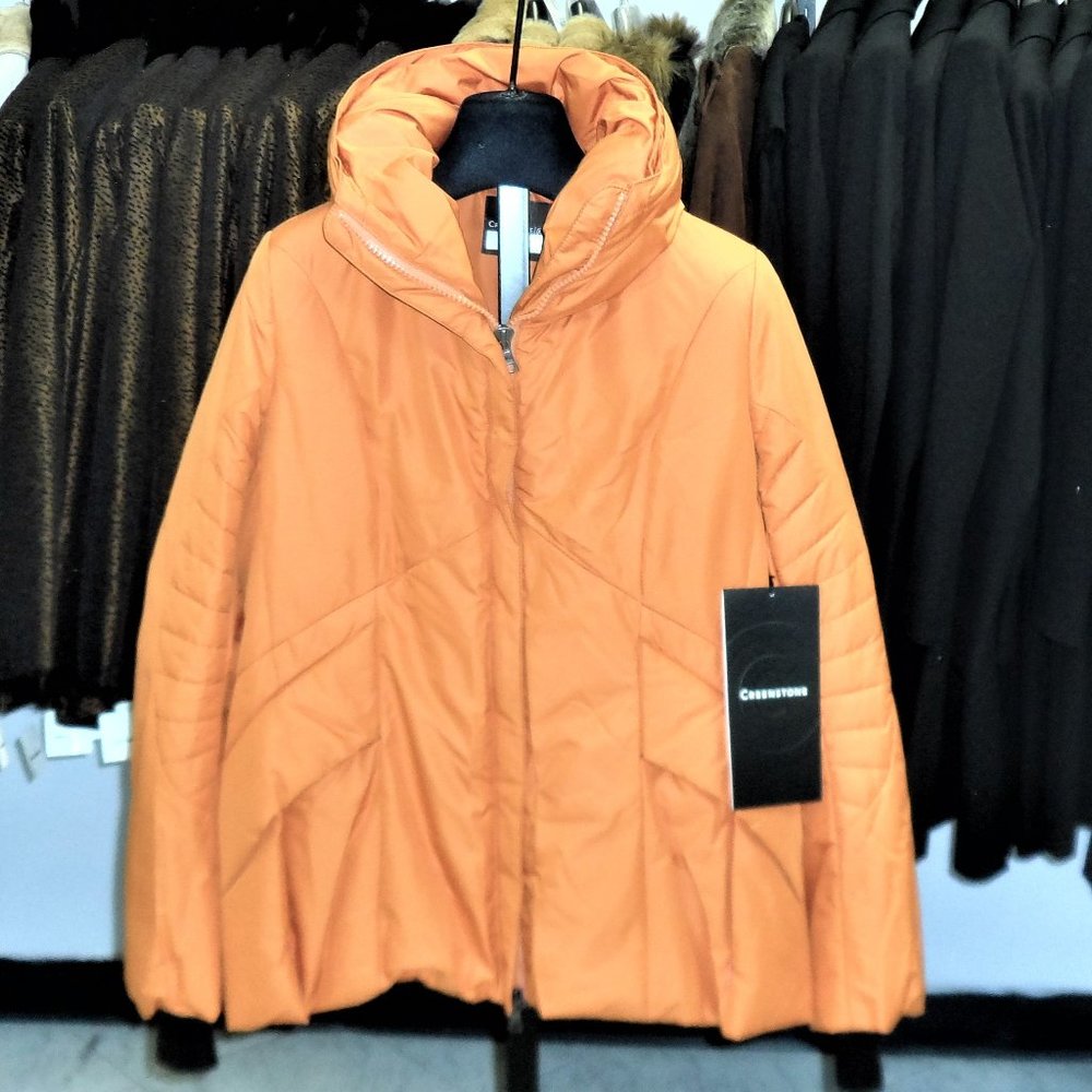 CREENSTONE COAT   WITH HOODIE  NWT